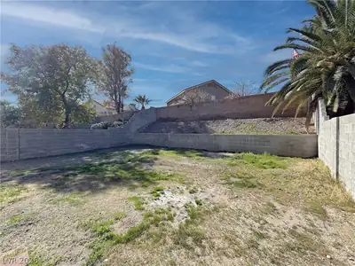 7417 Flat Rock Street, Las Vegas, NV 89131 Yard