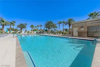 8255 Las Vegas Boulevard 321 Pool