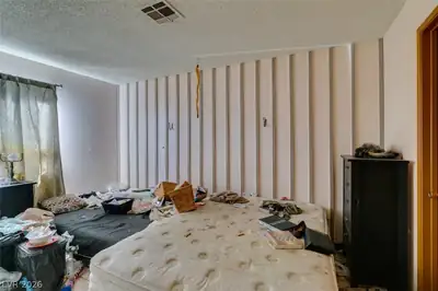 868 Shrubbery Lane Bedroom