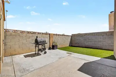 8024 Tulum Court, Las Vegas, NV 89145 Patio