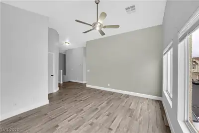 6404 Extreme Shear Avenue 101 Bedroom