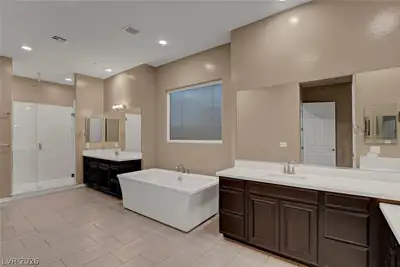 64 Reflection Cove Drive, Henderson, NV 89011 Primary Bathroom