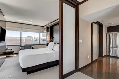 2600 West Harmon Avenue 7001 Bedroom