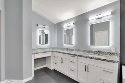 275 Macsnap Avenue, Las Vegas, NV 89183 Primary Bathroom
