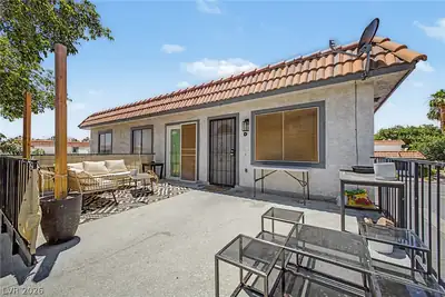 929 Willow Tree Drive D Patio