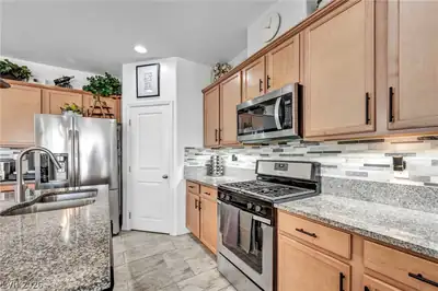 9602 Belmont Bay Avenue, Las Vegas, NV 89148 Kitchen