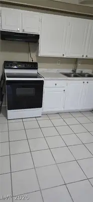 1400 Joshua Way, Las Vegas, NV 89101 Kitchen