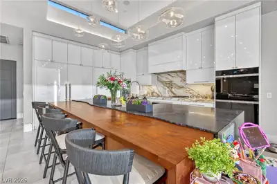 635 Cityview Ridge Drive, Henderson, NV 89012 Kitchen