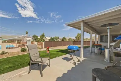 2100 Iroquois Avenue, Pahrump, NV 89048 Patio