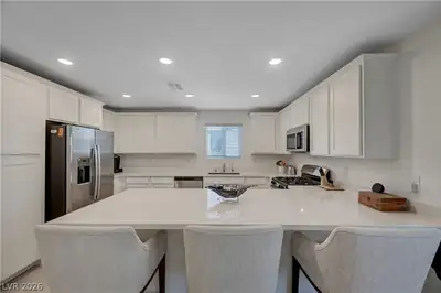 6318 Foxes Dale Street, Las Vegas, NV 89166 Kitchen