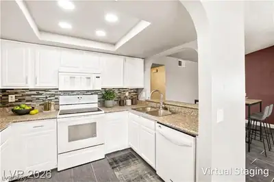 3311 Sunfish Drive D Kitchen
