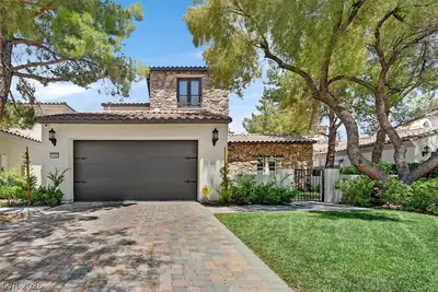 11828 WATERFORD CASTLE Court, Las Vegas