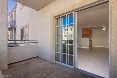3318 DECATUR Boulevard 1082 Patio