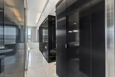 4381 West Flamingo Road 38301 Primary Bathroom
