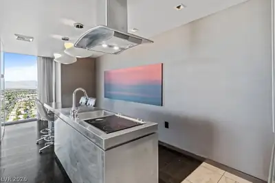 4381 West Flamingo Road 38301 Kitchen