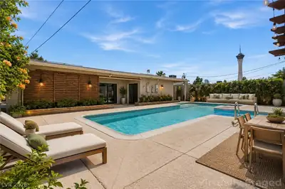 909 Canosa Avenue Las Vegas, NV 89104