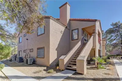 9070 Spring Mountain Road 113, Las Vegas