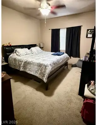 1050 East Cactus Avenue 1067 Bedroom