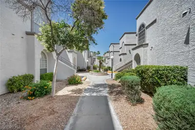 3150 Soft Breezes Drive 2014 Front of Structure