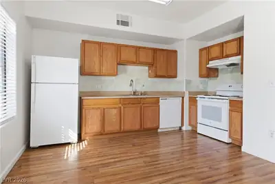 2151 Hussium Hills Street 104 Kitchen