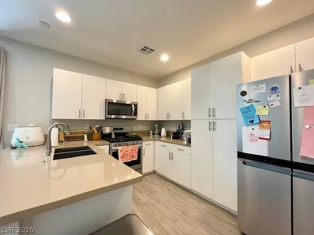 11238 Essence Point 210