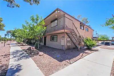 585 South Royal Crest Circle 9, Las Vegas