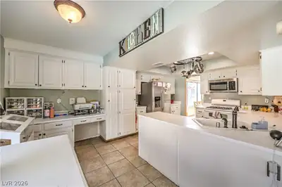 3930 Kamden Way, Las Vegas, NV 89119 Kitchen
