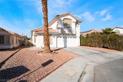 4411 Elk Point Circle, Las Vegas, NV 89147 Front of Structure