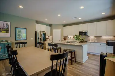457 Bolsa Basin Avenue, Las Vegas, NV 89138 Kitchen