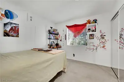 929 Rockview Drive 202 Bedroom