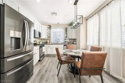 9125 Hampstead Avenue Kitchen