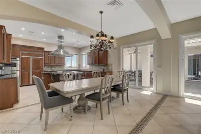 6180 El Camino Road Kitchen