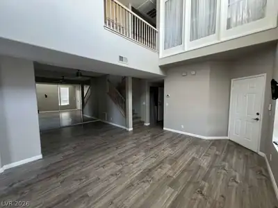 9901 Trailwood Drive 1069 Living Room