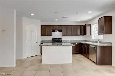 6324 Patriot Wave Street, North Las Vegas, NV 89031 Kitchen