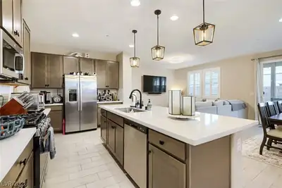 746 Monroe Hill Place, Henderson, NV 89011 Kitchen