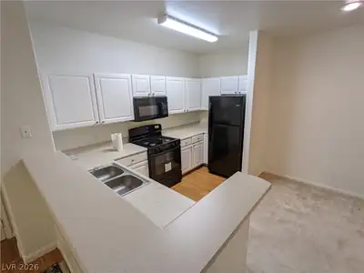 9000 Las Vegas Boulevard 2296 Kitchen