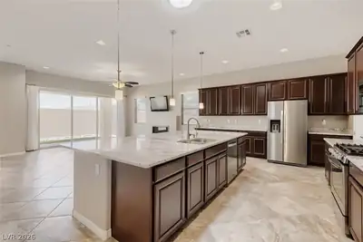 488 Sterling Falls Avenue Kitchen