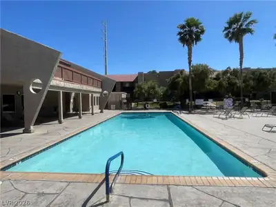 5350 River Glen Drive 306 Pool