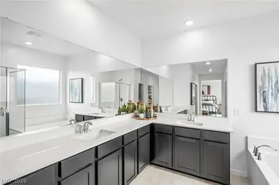 307 Mount Langley Street, Henderson, NV 89015 Primary Bathroom