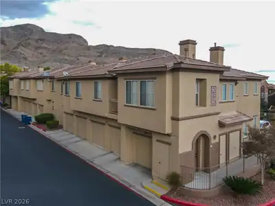 10180 Delray Beach Avenue 102 Las Vegas, NV 89129