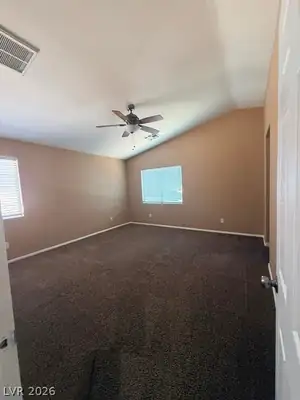 5172 Dillingham Drive Living Room