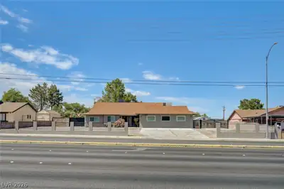 3768 East Russell Road, Las Vegas
