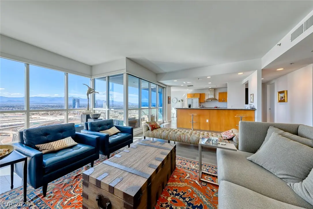 4525 Dean Martin Drive 2806