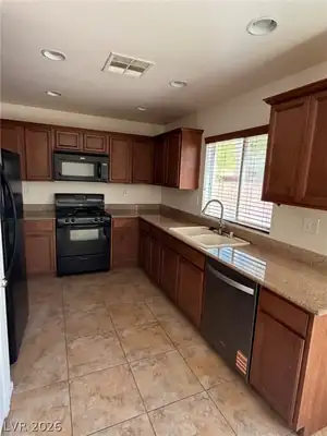 7969 VALLADOLID Avenue HOME Kitchen