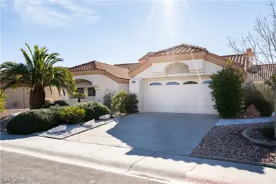 8909 Meadowood Drive Las Vegas, NV 89134