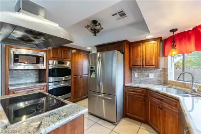 7384 Edgewater Lane, Las Vegas, NV 89123 Kitchen