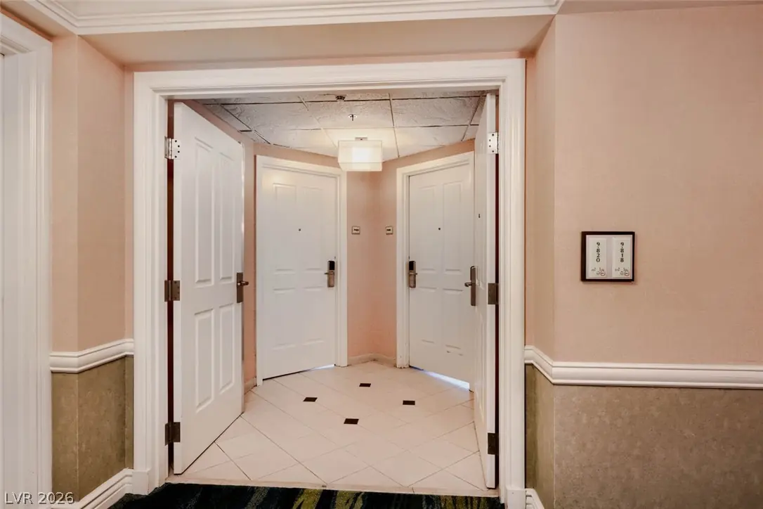 125 East Harmon Avenue 920
