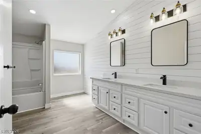 5670 Deanna Street, Pahrump, NV 89048 Primary Bathroom