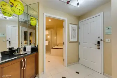 145 East HARMON Avenue 2617 Entrance Foyer