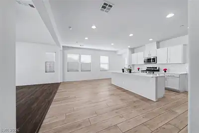 568 Our Heritage Street, Henderson, NV 89011 Kitchen